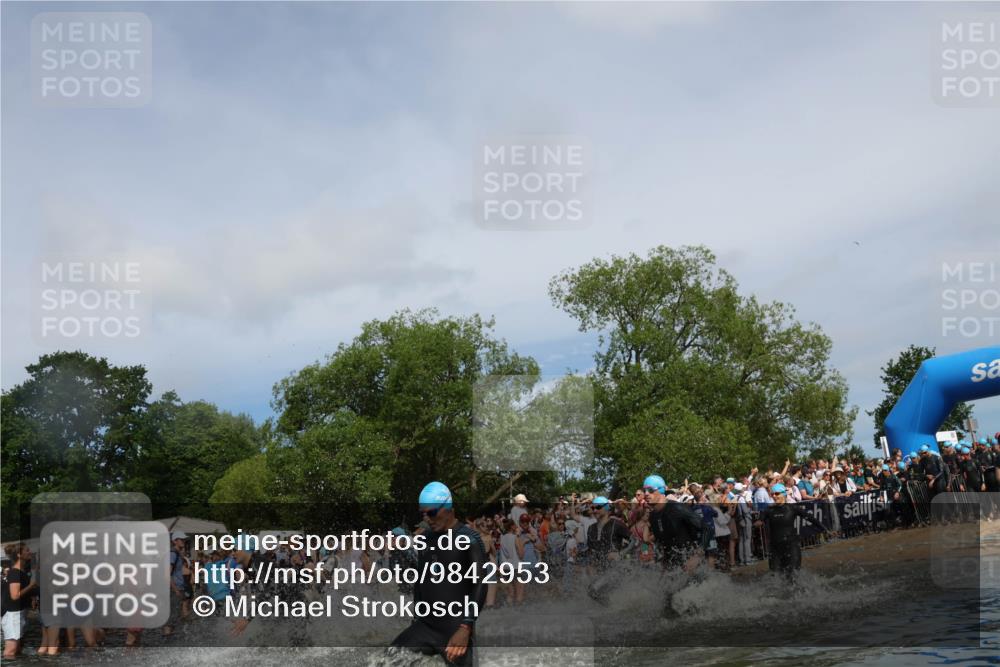 21.06.2026 - Viking Triathlon Michael Strokosch http://msf.ph/oto/9842953 21.06.2026 10:06:05 Schwimmen 91, 93, 147, 153, 162, 173, 185, 259, 261, 273, 368, 405, 443, 479, 541 meine-sportfotos.de