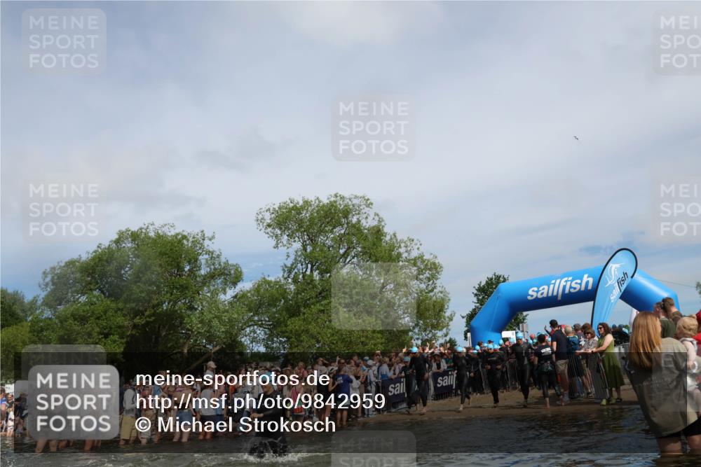 21.06.2026 - Viking Triathlon Michael Strokosch http://msf.ph/oto/9842959 21.06.2026 10:06:07 Schwimmen 91, 93, 147, 153, 162, 173, 185, 259, 261, 273, 368, 405, 443, 479, 541 meine-sportfotos.de