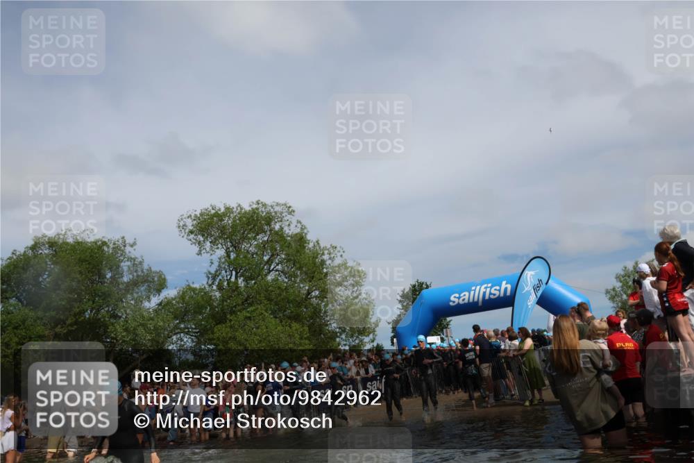 21.06.2026 - Viking Triathlon Michael Strokosch http://msf.ph/oto/9842962 21.06.2026 10:06:08 Schwimmen 91, 93, 147, 153, 162, 173, 185, 259, 261, 273, 368, 405, 443, 479, 541 meine-sportfotos.de