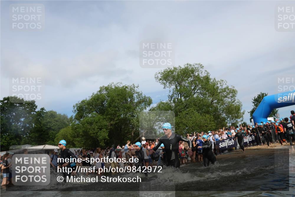 21.06.2026 - Viking Triathlon Michael Strokosch http://msf.ph/oto/9842972 21.06.2026 10:06:11 Schwimmen 41, 147, 153, 162, 173, 185, 190, 248, 273, 368, 378, 405, 479, 541, 550 meine-sportfotos.de