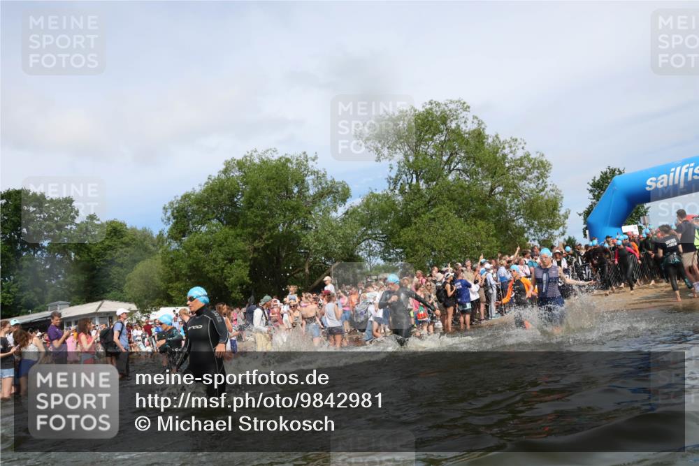 21.06.2026 - Viking Triathlon Michael Strokosch http://msf.ph/oto/9842981 21.06.2026 10:06:15 Schwimmen 41, 153, 162, 184, 190, 248, 274, 312, 368, 378, 479, 533, 541, 550, 603 meine-sportfotos.de