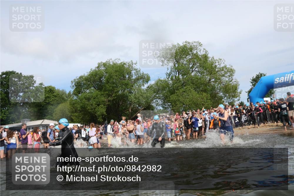 21.06.2026 - Viking Triathlon Michael Strokosch http://msf.ph/oto/9842982 21.06.2026 10:06:15 Schwimmen 41, 153, 162, 184, 190, 248, 274, 312, 368, 378, 479, 533, 541, 550, 603 meine-sportfotos.de