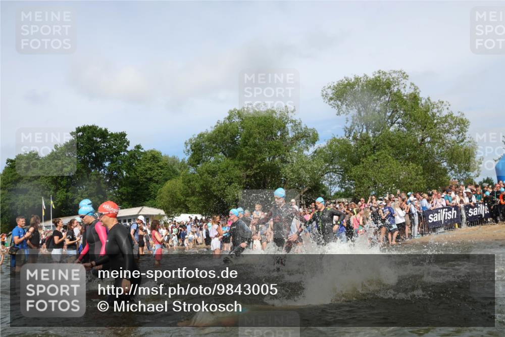 21.06.2026 - Viking Triathlon Michael Strokosch http://msf.ph/oto/9843005 21.06.2026 10:06:24 Schwimmen 56, 72, 85, 184, 188, 190, 212, 274, 312, 378, 415, 489, 522, 533, 539, 550, 577, 603 meine-sportfotos.de