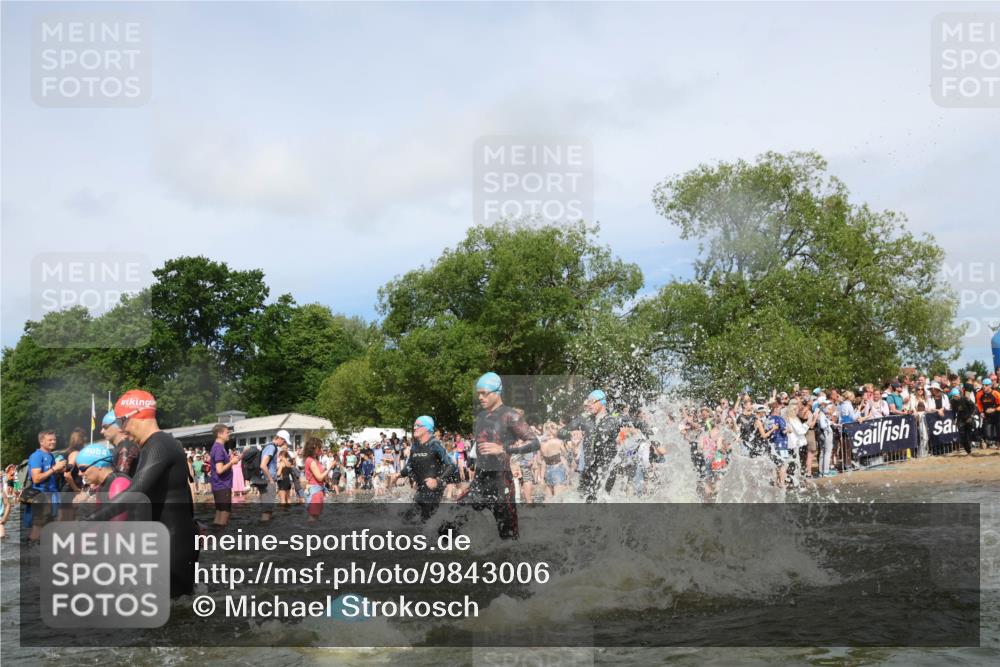 21.06.2026 - Viking Triathlon Michael Strokosch http://msf.ph/oto/9843006 21.06.2026 10:06:25 Schwimmen 56, 72, 85, 184, 188, 212, 274, 312, 415, 489, 522, 533, 539, 577, 603 meine-sportfotos.de