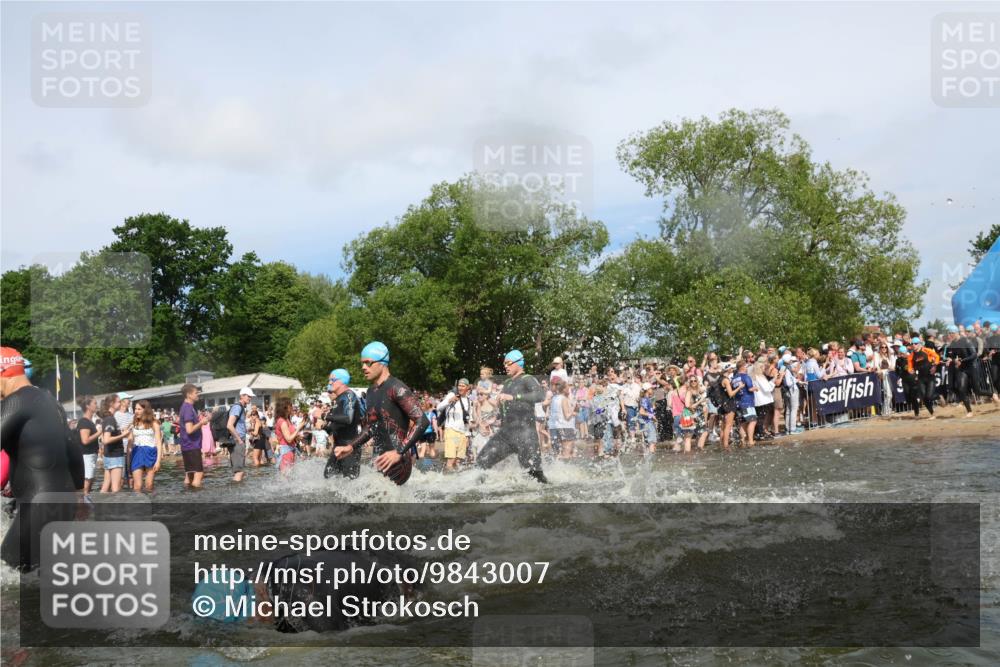 21.06.2026 - Viking Triathlon Michael Strokosch http://msf.ph/oto/9843007 21.06.2026 10:06:25 Schwimmen 56, 72, 85, 184, 188, 212, 274, 312, 415, 489, 522, 533, 539, 577, 603 meine-sportfotos.de