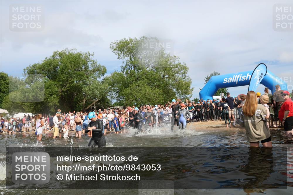 21.06.2026 - Viking Triathlon Michael Strokosch http://msf.ph/oto/9843053 21.06.2026 10:06:43 Schwimmen 138, 206, 260, 310, 321, 326, 429, 444, 464, 618, 638, 641 meine-sportfotos.de