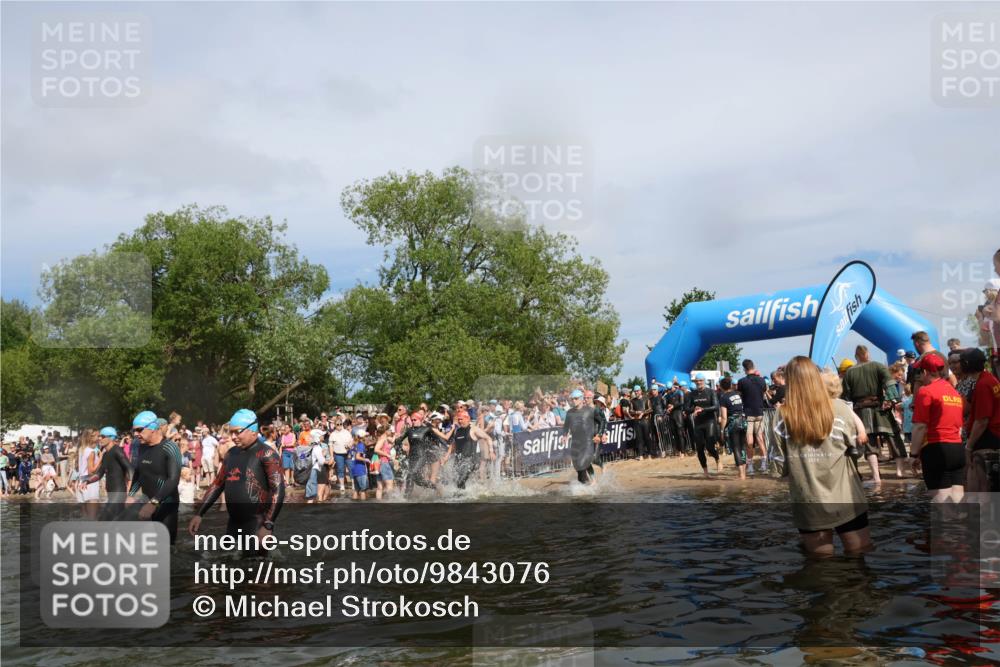 21.06.2026 - Viking Triathlon Michael Strokosch http://msf.ph/oto/9843076 21.06.2026 10:06:52 Schwimmen 54, 166, 245, 310, 429, 444, 449, 464, 495, 609, 615, 618, 638, 641, 668 meine-sportfotos.de