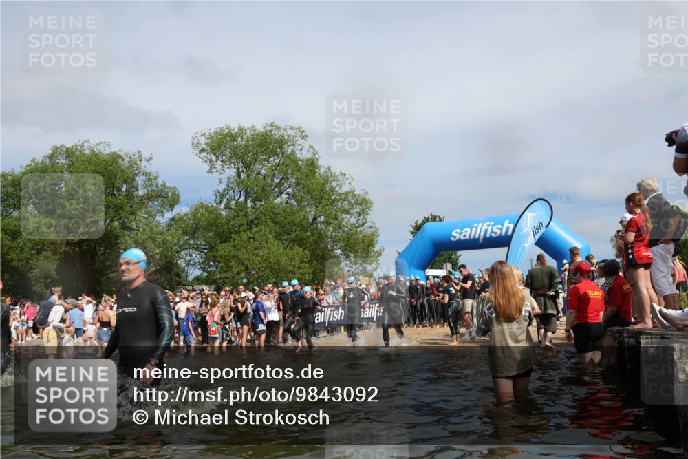 21.06.2026 - Viking Triathlon Michael Strokosch http://msf.ph/oto/9843092 21.06.2026 10:06:58 Schwimmen 54, 60, 94, 123, 166, 245, 314, 345, 449, 495, 609, 615, 668 meine-sportfotos.de