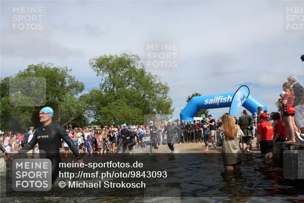 21.06.2026 - Viking Triathlon Michael Strokosch http://msf.ph/oto/9843093 21.06.2026 10:06:58 Schwimmen 54, 60, 94, 123, 166, 245, 314, 345, 449, 495, 609, 615, 668 meine-sportfotos.de