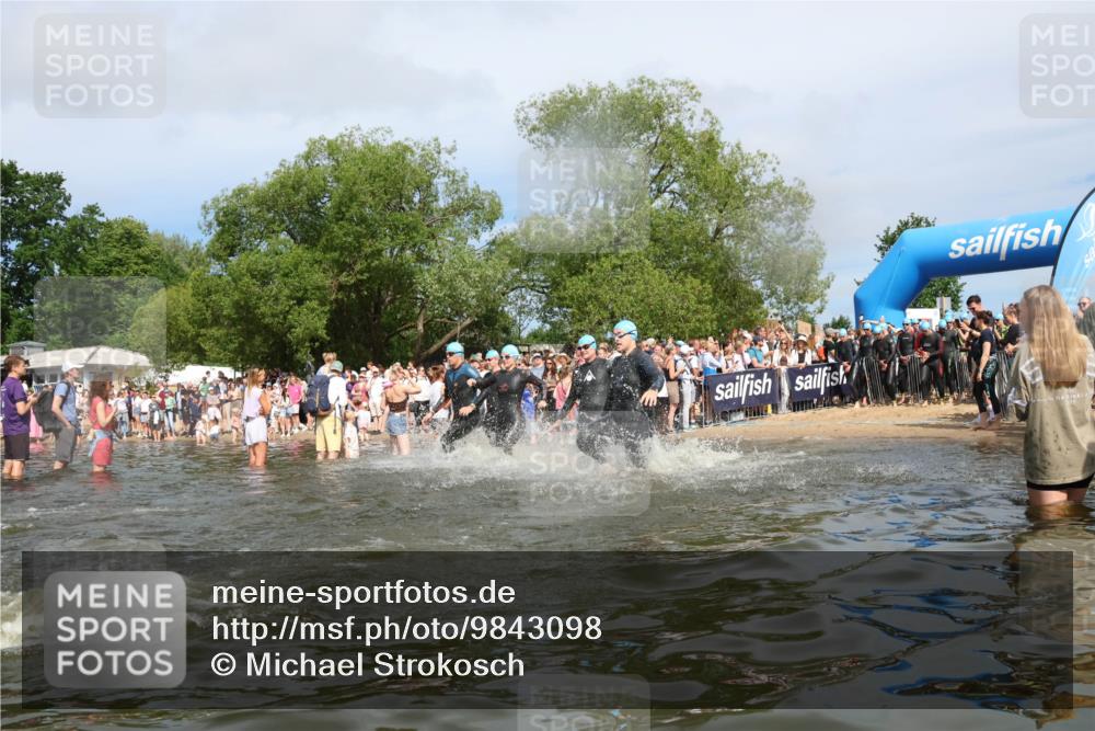 21.06.2026 - Viking Triathlon Michael Strokosch http://msf.ph/oto/9843098 21.06.2026 10:07:00 Schwimmen 37, 54, 60, 69, 94, 123, 307, 314, 329, 345, 369, 449, 609, 615, 668 meine-sportfotos.de