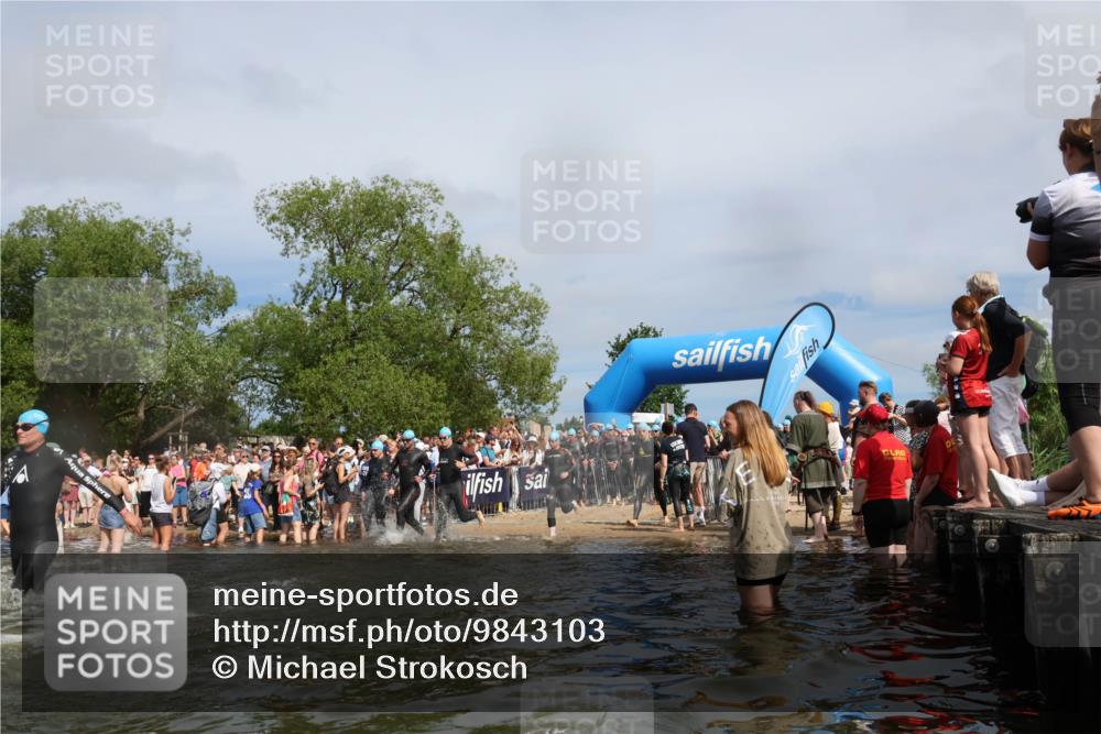 21.06.2026 - Viking Triathlon Michael Strokosch http://msf.ph/oto/9843103 21.06.2026 10:07:02 Schwimmen 37, 54, 60, 69, 94, 123, 307, 314, 329, 345, 369, 449, 609, 615, 668 meine-sportfotos.de