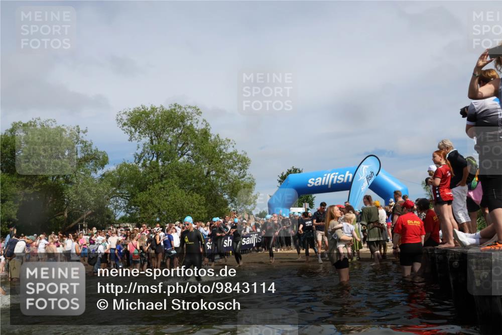21.06.2026 - Viking Triathlon Michael Strokosch http://msf.ph/oto/9843114 21.06.2026 10:07:06 Schwimmen 37, 60, 69, 94, 123, 135, 289, 307, 314, 329, 345, 369, 470, 523, 555 meine-sportfotos.de