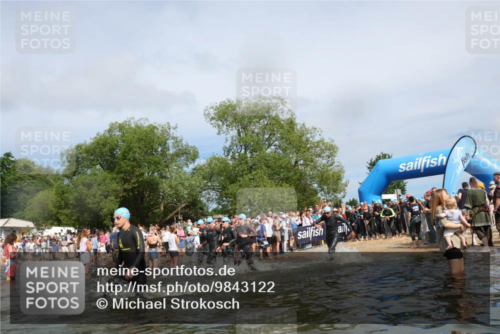 21.06.2026 - Viking Triathlon Michael Strokosch http://msf.ph/oto/9843122 21.06.2026 10:07:09 Schwimmen 37, 69, 116, 135, 289, 307, 329, 345, 369, 390, 470, 483, 523, 555, 574, 662 meine-sportfotos.de