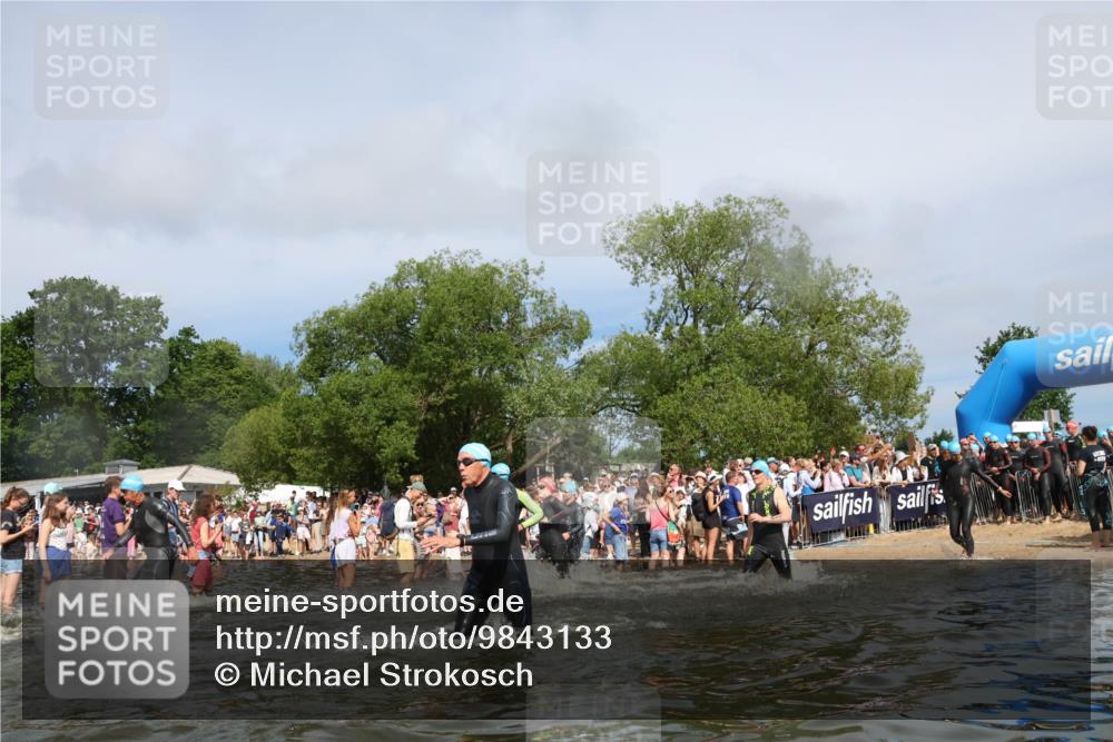 21.06.2026 - Viking Triathlon Michael Strokosch http://msf.ph/oto/9843133 21.06.2026 10:07:13 Schwimmen 37, 69, 116, 135, 289, 307, 329, 369, 390, 470, 483, 523, 555, 574, 662 meine-sportfotos.de