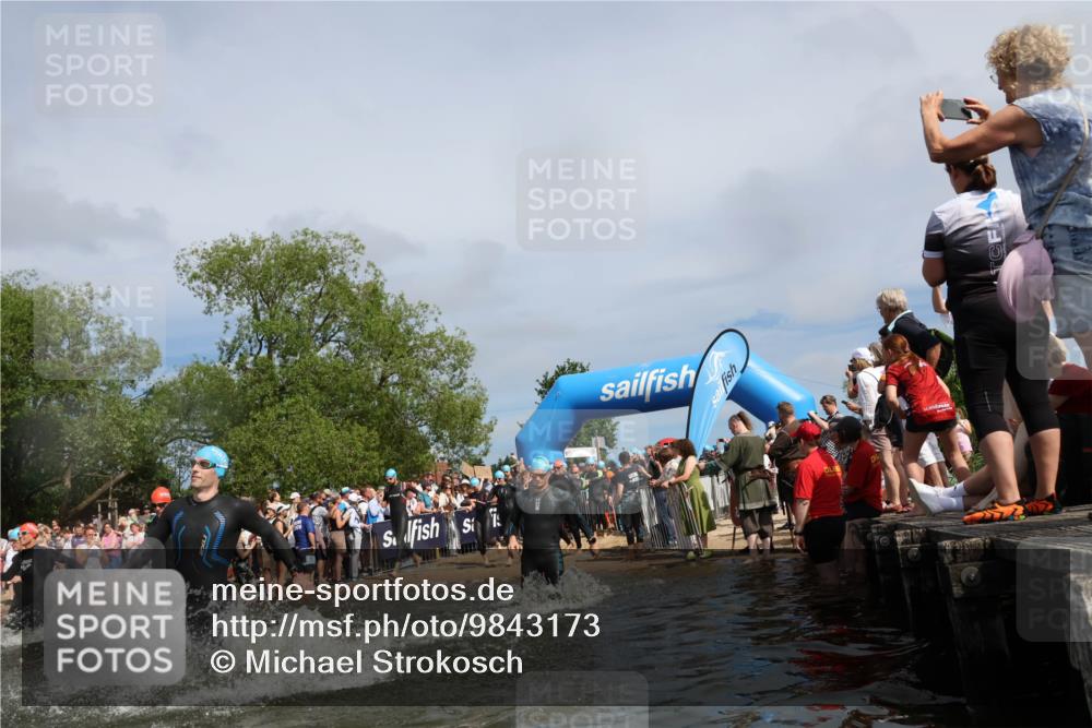 21.06.2026 - Viking Triathlon Michael Strokosch http://msf.ph/oto/9843173 21.06.2026 10:07:31 Schwimmen 24, 76, 107, 158, 253, 258, 306, 346, 403, 510, 540, 605, 624, 628, 659 meine-sportfotos.de