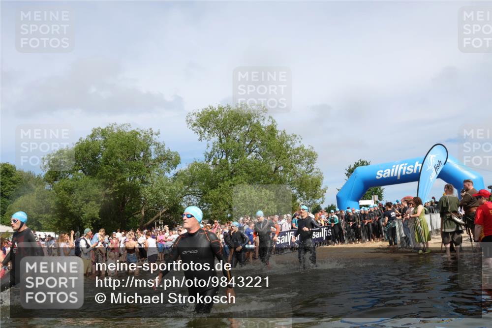 21.06.2026 - Viking Triathlon Michael Strokosch http://msf.ph/oto/9843221 21.06.2026 10:07:49 Schwimmen 36, 81, 97, 124, 217, 295, 298, 363, 374, 388, 413, 448, 494, 622, 630 meine-sportfotos.de