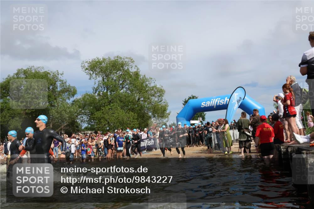 21.06.2026 - Viking Triathlon Michael Strokosch http://msf.ph/oto/9843227 21.06.2026 10:07:52 Schwimmen 36, 81, 97, 124, 217, 295, 298, 363, 374, 388, 413, 448, 494, 622, 630 meine-sportfotos.de
