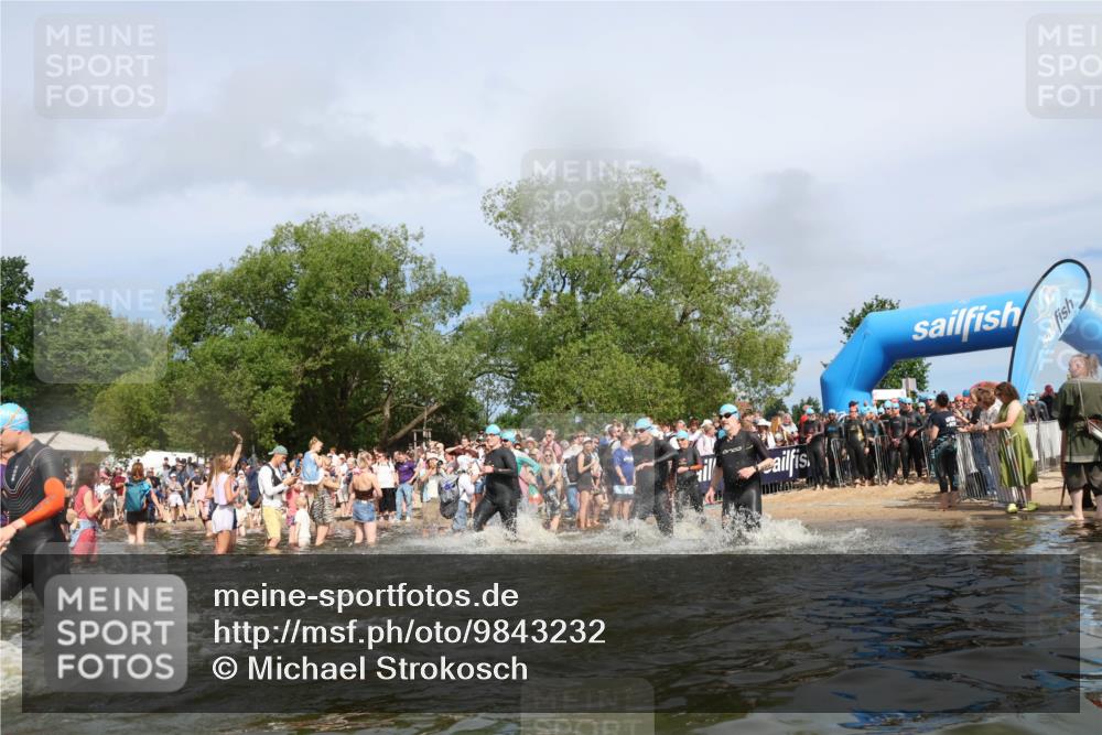 21.06.2026 - Viking Triathlon Michael Strokosch http://msf.ph/oto/9843232 21.06.2026 10:07:54 Schwimmen 57, 81, 97, 124, 178, 217, 257, 295, 298, 388, 413, 494, 534, 622, 630, 635 meine-sportfotos.de