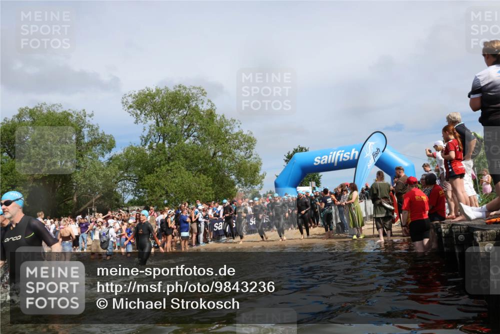 21.06.2026 - Viking Triathlon Michael Strokosch http://msf.ph/oto/9843236 21.06.2026 10:07:56 Schwimmen 57, 97, 124, 178, 217, 257, 295, 298, 388, 413, 494, 534, 622, 630, 635 meine-sportfotos.de