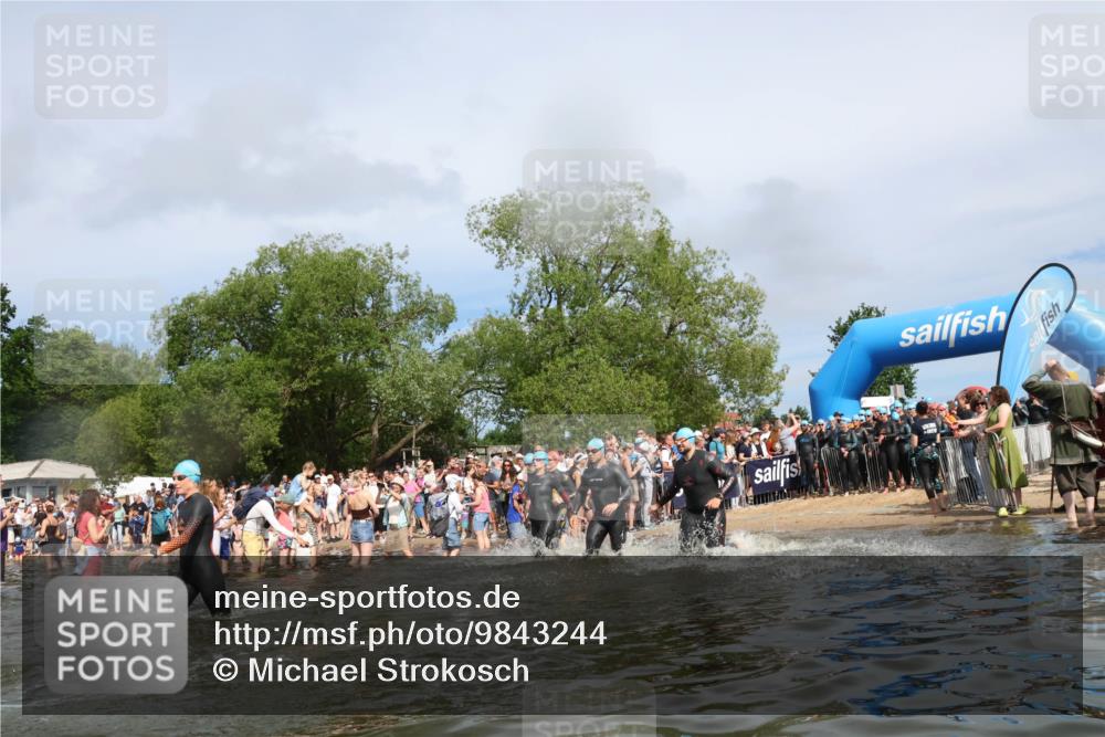 21.06.2026 - Viking Triathlon Michael Strokosch http://msf.ph/oto/9843244 21.06.2026 10:07:59 Schwimmen 57, 71, 178, 217, 257, 295, 298, 388, 424, 494, 534, 607, 635 meine-sportfotos.de