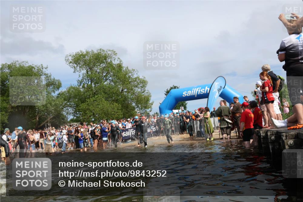21.06.2026 - Viking Triathlon Michael Strokosch http://msf.ph/oto/9843252 21.06.2026 10:08:03 Schwimmen 57, 71, 178, 182, 217, 257, 295, 298, 388, 424, 427, 494, 534, 607, 635 meine-sportfotos.de