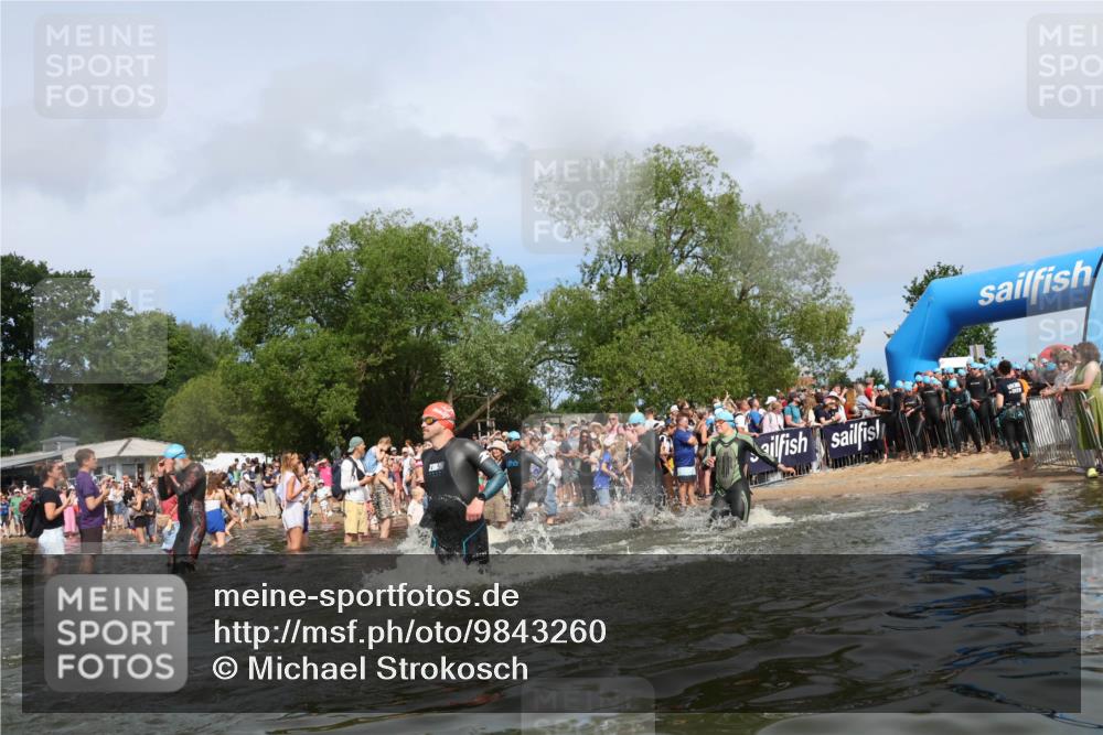 21.06.2026 - Viking Triathlon Michael Strokosch http://msf.ph/oto/9843260 21.06.2026 10:08:05 Schwimmen 57, 59, 71, 172, 178, 182, 257, 382, 424, 427, 433, 534, 607, 635, 642 meine-sportfotos.de