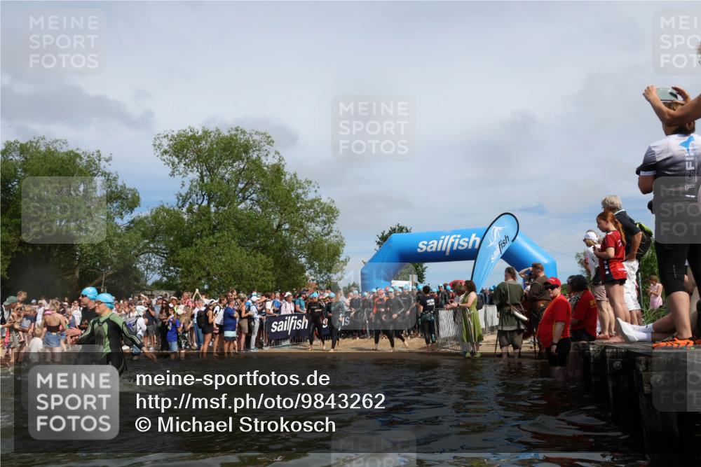 21.06.2026 - Viking Triathlon Michael Strokosch http://msf.ph/oto/9843262 21.06.2026 10:08:07 Schwimmen 57, 59, 71, 172, 178, 182, 257, 382, 424, 427, 433, 534, 607, 635, 642 meine-sportfotos.de