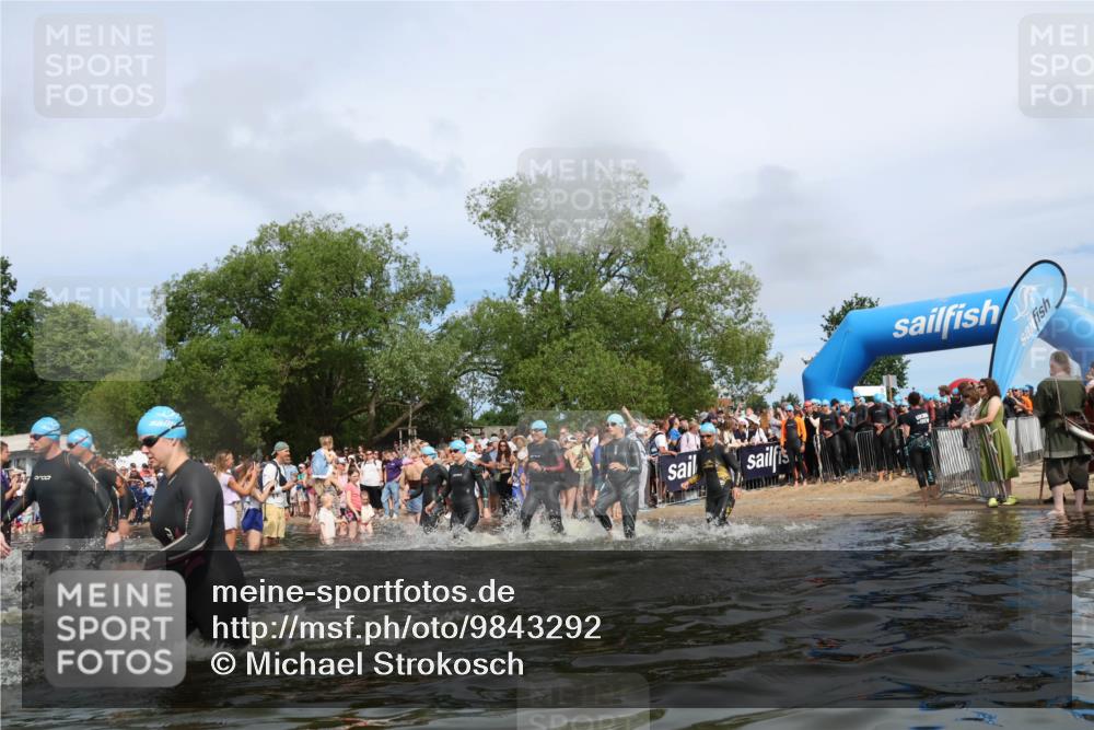 21.06.2026 - Viking Triathlon Michael Strokosch http://msf.ph/oto/9843292 21.06.2026 10:08:19 Schwimmen 59, 101, 133, 172, 192, 222, 223, 250, 283, 335, 354, 375, 382, 416, 421, 433, 434, 463, 564, 642 meine-sportfotos.de