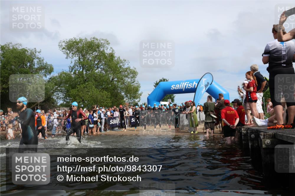 21.06.2026 - Viking Triathlon Michael Strokosch http://msf.ph/oto/9843307 21.06.2026 10:08:27 Schwimmen 48, 133, 168, 192, 222, 223, 250, 317, 354, 375, 416, 463, 564, 571, 613 meine-sportfotos.de