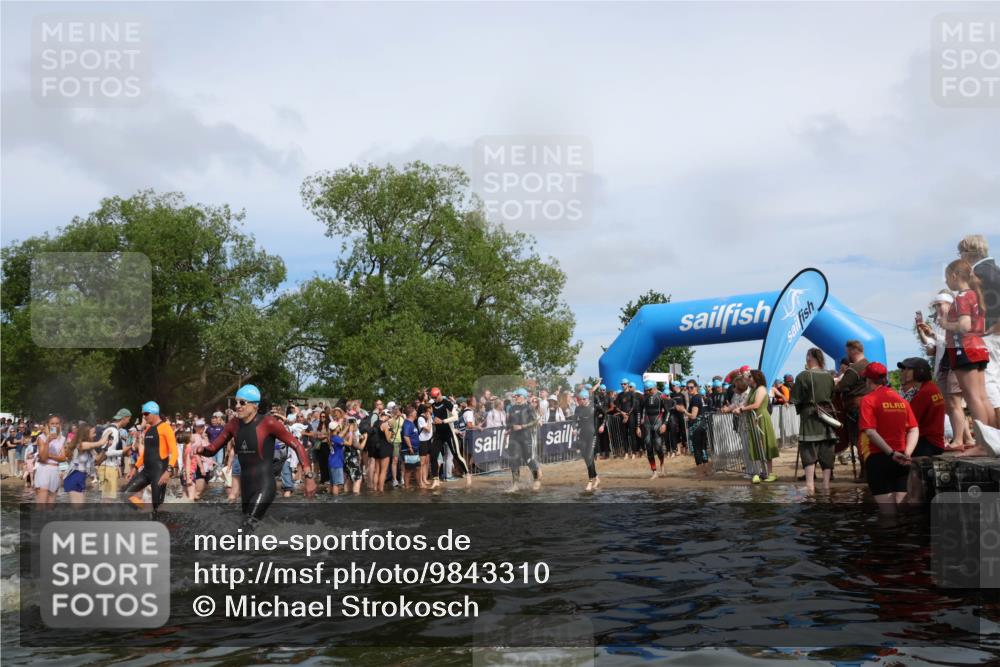 21.06.2026 - Viking Triathlon Michael Strokosch http://msf.ph/oto/9843310 21.06.2026 10:08:28 Schwimmen 48, 133, 168, 192, 222, 317, 354, 375, 571, 613 meine-sportfotos.de
