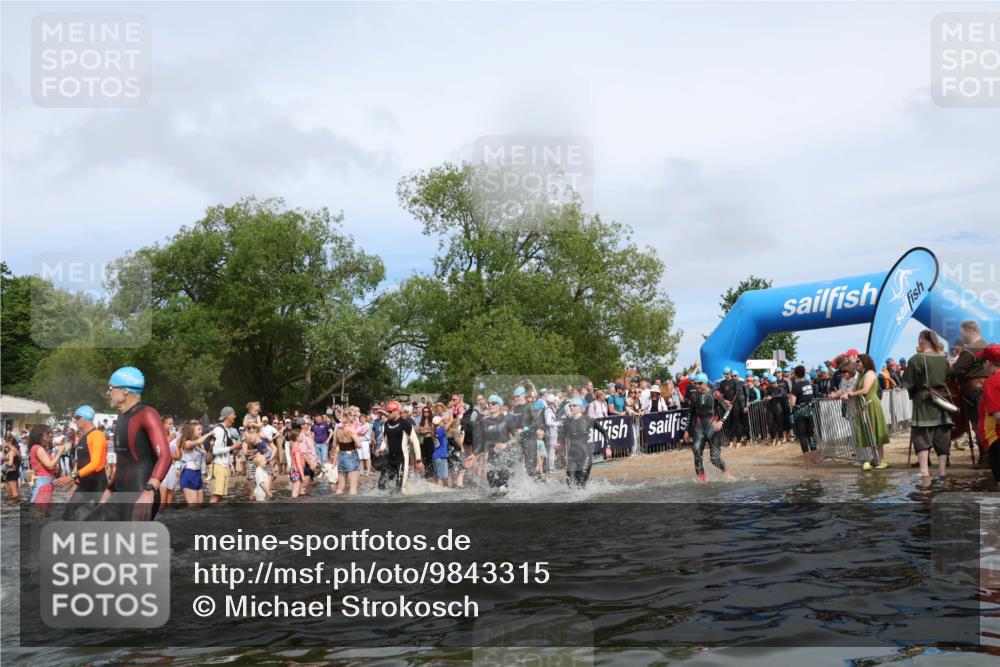 21.06.2026 - Viking Triathlon Michael Strokosch http://msf.ph/oto/9843315 21.06.2026 10:08:29 Schwimmen 48, 133, 168, 192, 222, 317, 354, 375, 376, 571, 613 meine-sportfotos.de