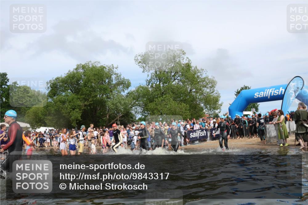 21.06.2026 - Viking Triathlon Michael Strokosch http://msf.ph/oto/9843317 21.06.2026 10:08:30 Schwimmen 48, 133, 168, 192, 207, 222, 254, 317, 322, 354, 375, 376, 571, 613, 629 meine-sportfotos.de