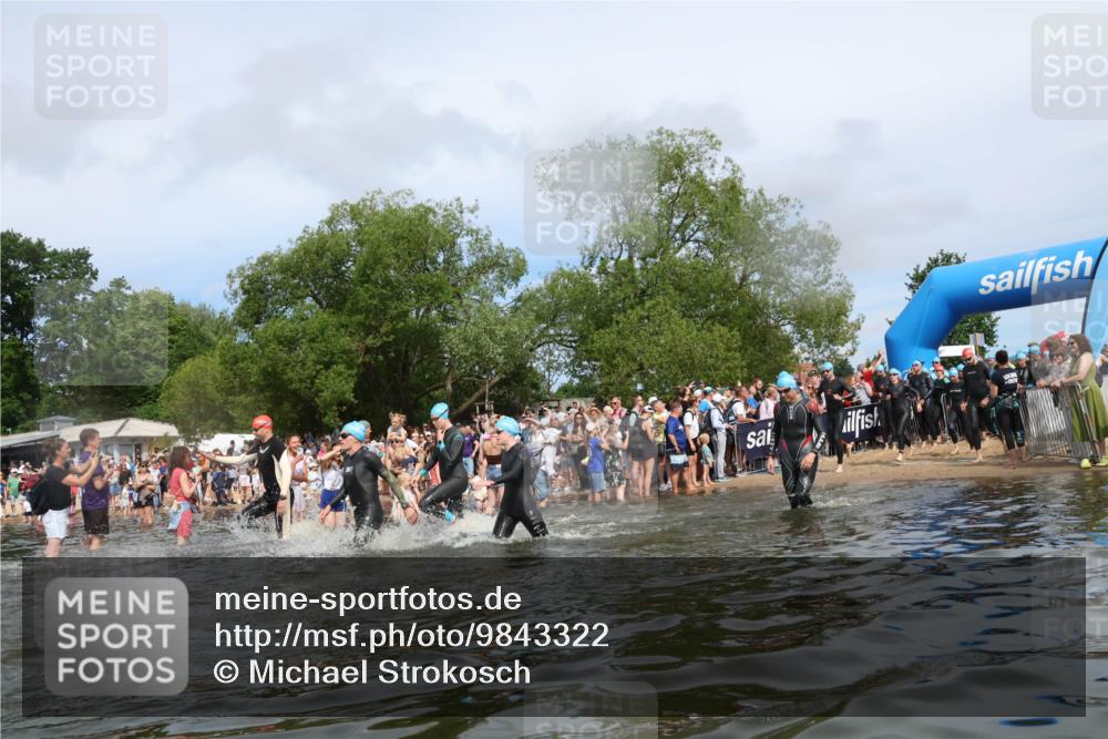 21.06.2026 - Viking Triathlon Michael Strokosch http://msf.ph/oto/9843322 21.06.2026 10:08:32 Schwimmen 48, 133, 168, 192, 207, 222, 254, 317, 322, 354, 375, 376, 571, 613, 629 meine-sportfotos.de