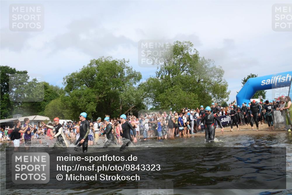 21.06.2026 - Viking Triathlon Michael Strokosch http://msf.ph/oto/9843323 21.06.2026 10:08:32 Schwimmen 48, 133, 168, 192, 207, 222, 254, 317, 322, 354, 375, 376, 571, 613, 629 meine-sportfotos.de
