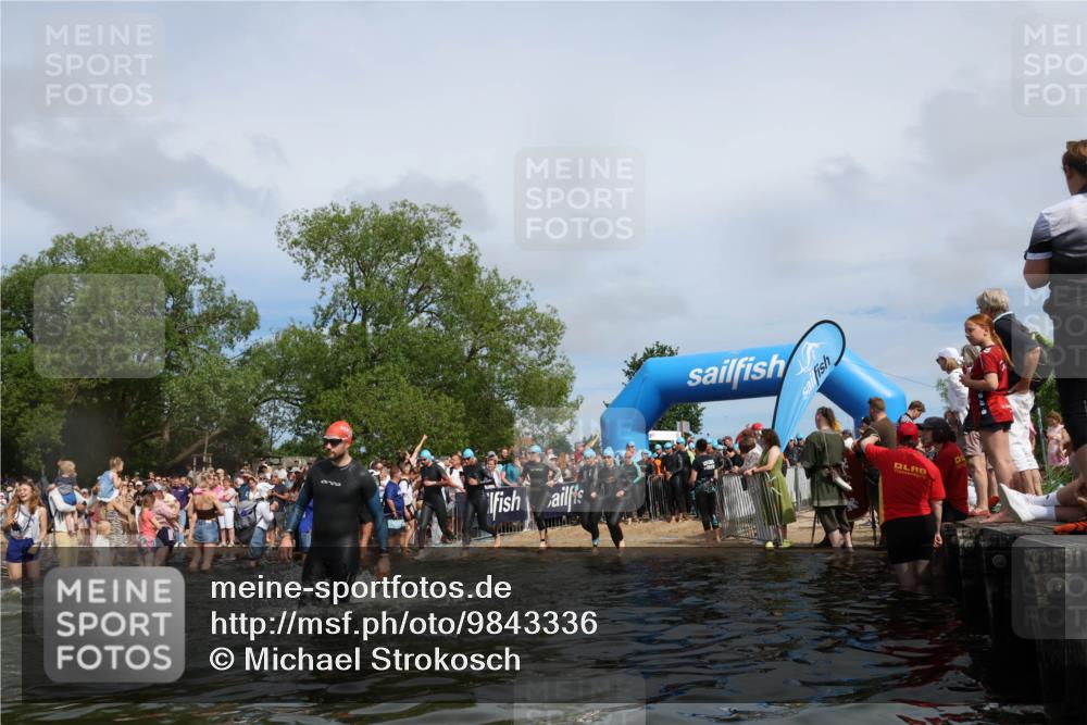 21.06.2026 - Viking Triathlon Michael Strokosch http://msf.ph/oto/9843336 21.06.2026 10:08:37 Schwimmen 48, 75, 92, 168, 203, 207, 254, 317, 322, 324, 376, 549, 571, 613, 629 meine-sportfotos.de