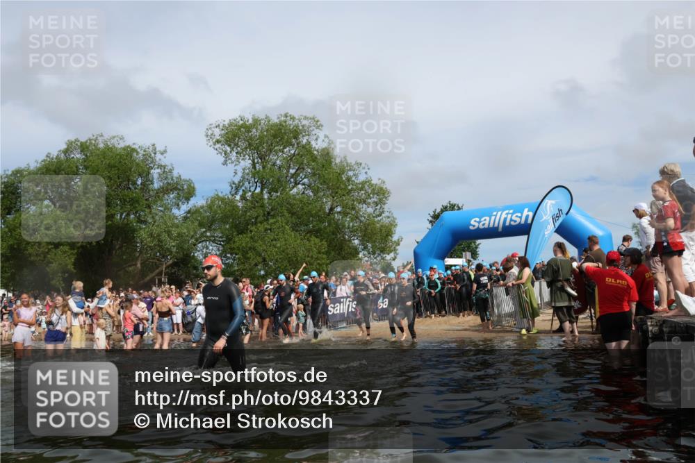 21.06.2026 - Viking Triathlon Michael Strokosch http://msf.ph/oto/9843337 21.06.2026 10:08:38 Schwimmen 48, 75, 92, 168, 203, 207, 254, 317, 322, 324, 376, 549, 571, 613, 629 meine-sportfotos.de