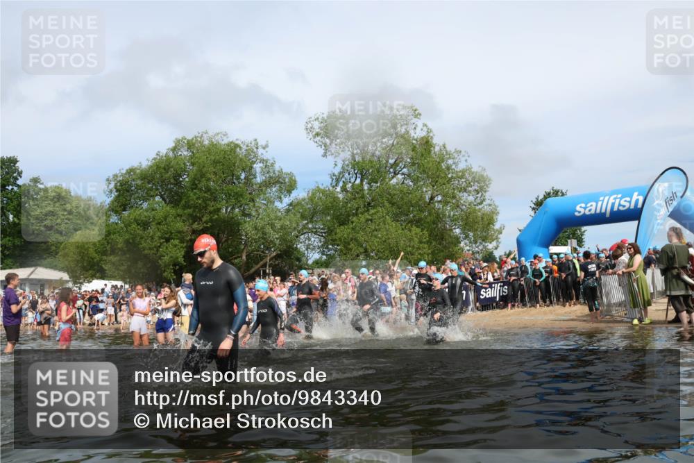 21.06.2026 - Viking Triathlon Michael Strokosch http://msf.ph/oto/9843340 21.06.2026 10:08:39 Schwimmen 48, 75, 92, 105, 203, 207, 254, 317, 322, 324, 365, 376, 409, 549, 571, 629 meine-sportfotos.de