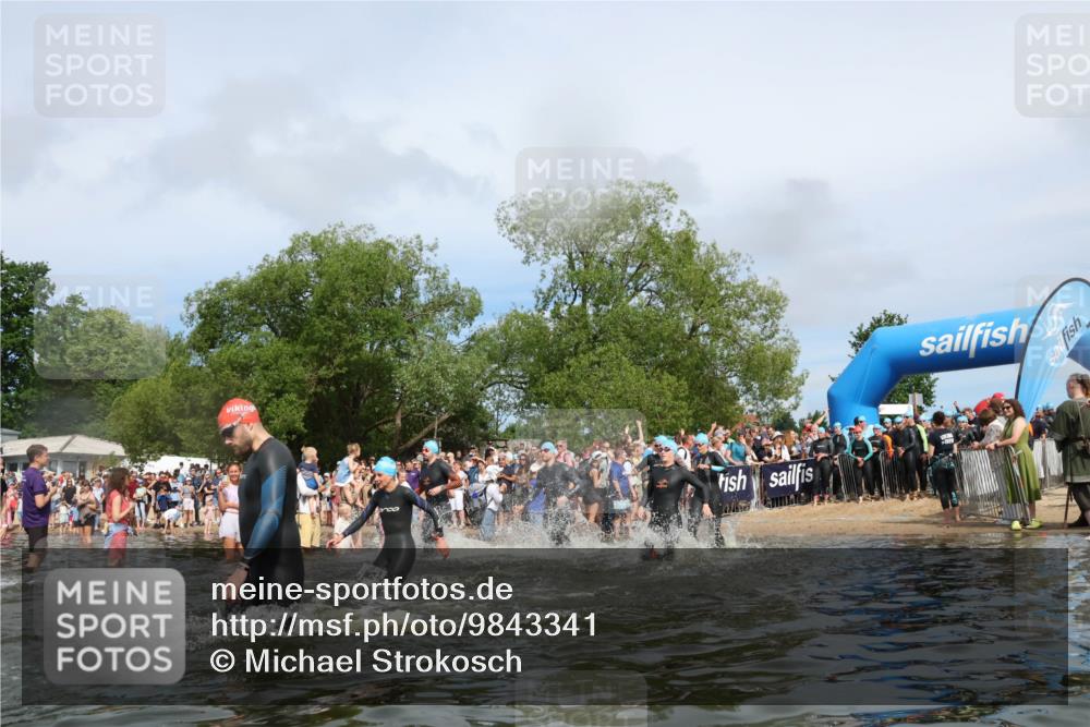 21.06.2026 - Viking Triathlon Michael Strokosch http://msf.ph/oto/9843341 21.06.2026 10:08:39 Schwimmen 48, 75, 92, 105, 203, 207, 254, 317, 322, 324, 365, 376, 409, 549, 571, 629 meine-sportfotos.de