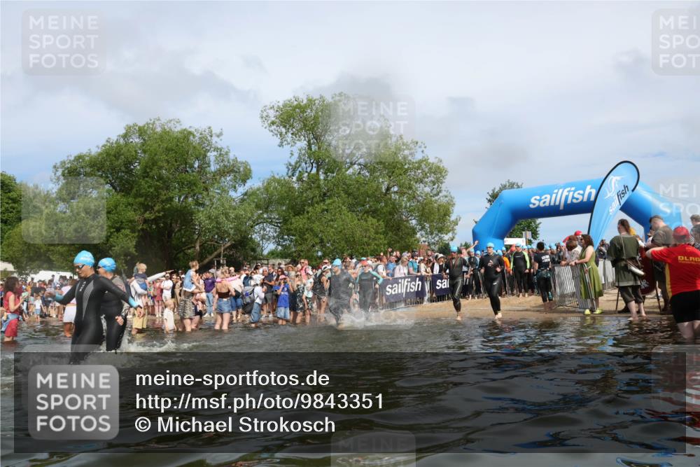 21.06.2026 - Viking Triathlon Michael Strokosch http://msf.ph/oto/9843351 21.06.2026 10:08:43 Schwimmen 75, 92, 105, 203, 207, 254, 322, 324, 365, 376, 409, 476, 549, 629, 661 meine-sportfotos.de