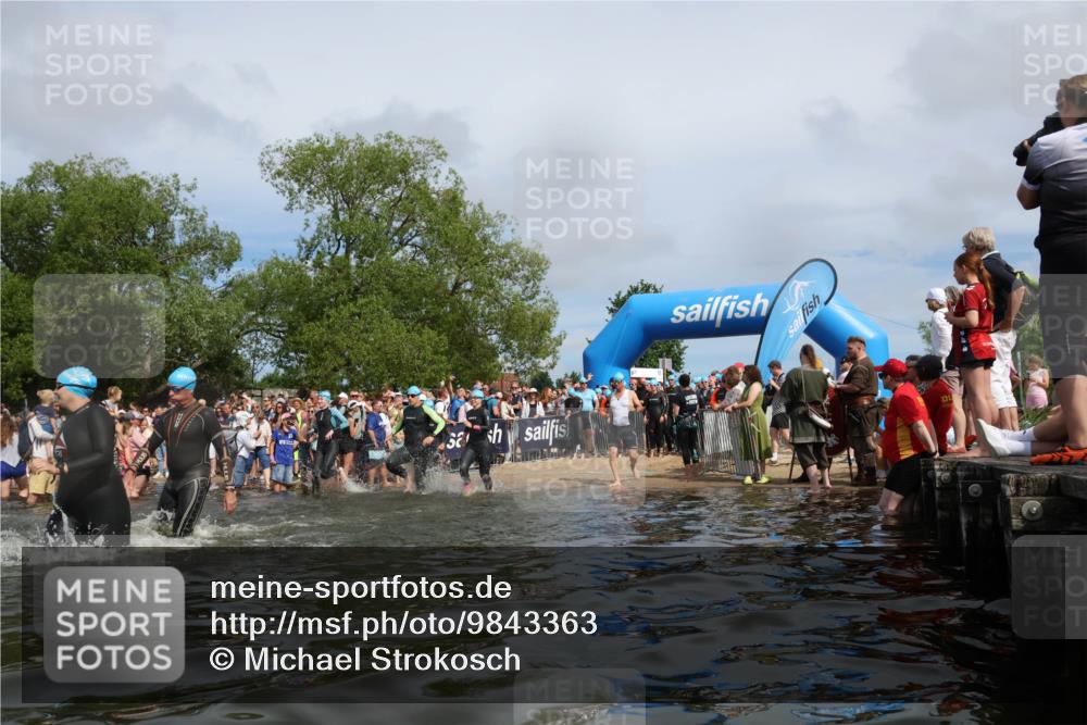 21.06.2026 - Viking Triathlon Michael Strokosch http://msf.ph/oto/9843363 21.06.2026 10:08:48 Schwimmen 75, 92, 105, 196, 203, 224, 272, 324, 365, 389, 409, 476, 549, 566, 661 meine-sportfotos.de