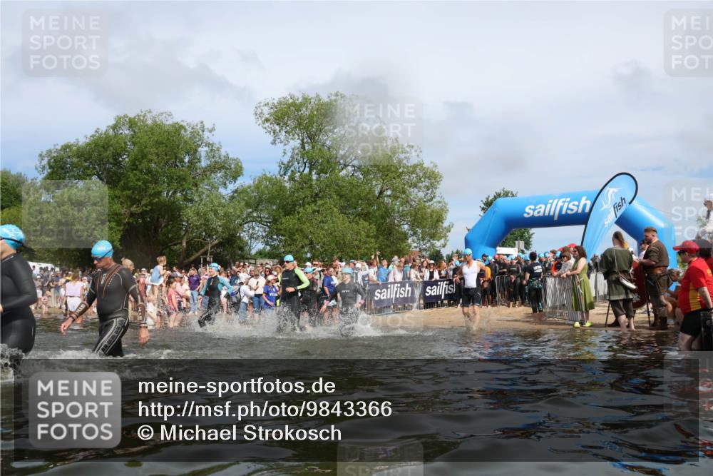 21.06.2026 - Viking Triathlon Michael Strokosch http://msf.ph/oto/9843366 21.06.2026 10:08:49 Schwimmen 40, 92, 105, 139, 181, 196, 224, 237, 272, 365, 389, 409, 476, 566, 661 meine-sportfotos.de
