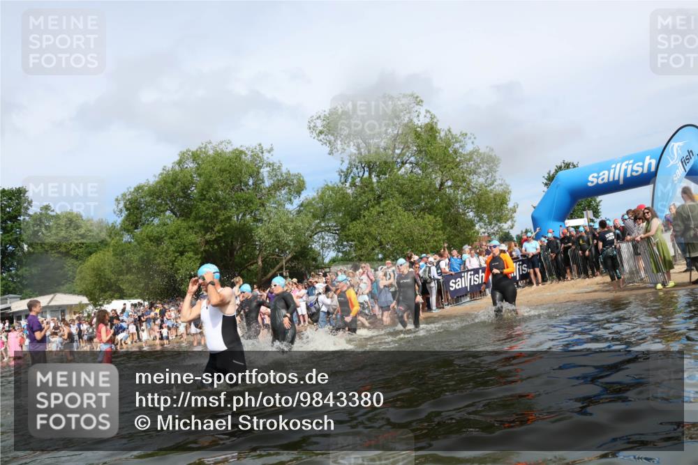 21.06.2026 - Viking Triathlon Michael Strokosch http://msf.ph/oto/9843380 21.06.2026 10:08:55 Schwimmen 40, 106, 139, 181, 196, 224, 237, 252, 272, 344, 362, 389, 509, 566 meine-sportfotos.de