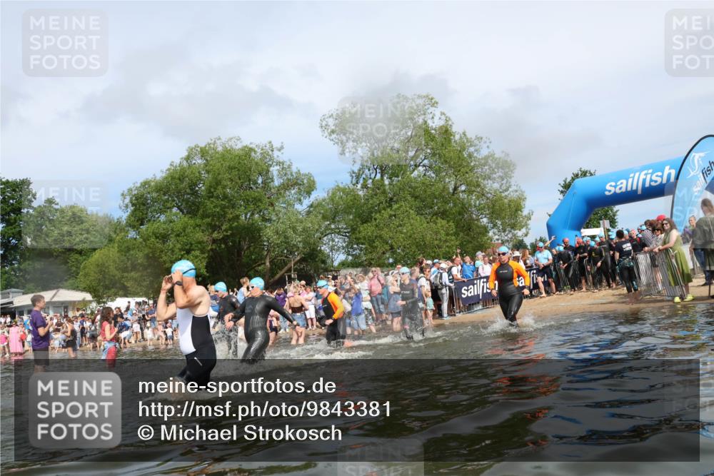 21.06.2026 - Viking Triathlon Michael Strokosch http://msf.ph/oto/9843381 21.06.2026 10:08:55 Schwimmen 40, 106, 139, 181, 196, 224, 237, 252, 272, 344, 362, 389, 509, 566 meine-sportfotos.de
