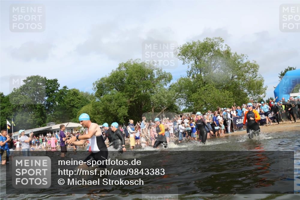 21.06.2026 - Viking Triathlon Michael Strokosch http://msf.ph/oto/9843383 21.06.2026 10:08:56 Schwimmen 40, 106, 139, 181, 196, 224, 237, 252, 272, 344, 362, 389, 509, 566 meine-sportfotos.de