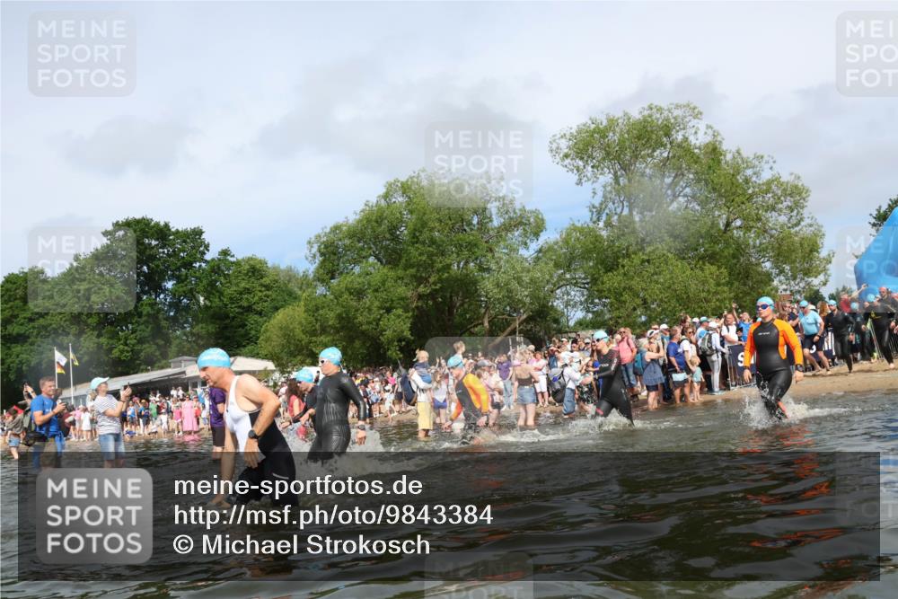 21.06.2026 - Viking Triathlon Michael Strokosch http://msf.ph/oto/9843384 21.06.2026 10:08:56 Schwimmen 40, 106, 139, 181, 196, 224, 237, 252, 272, 344, 362, 389, 509, 566 meine-sportfotos.de