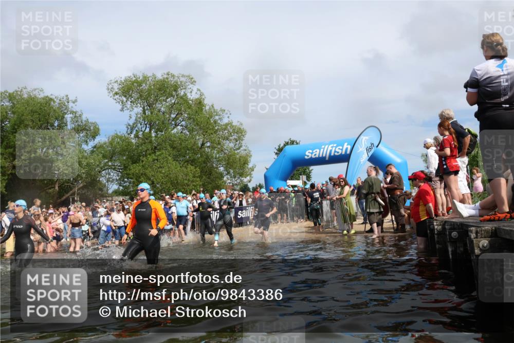 21.06.2026 - Viking Triathlon Michael Strokosch http://msf.ph/oto/9843386 21.06.2026 10:08:58 Schwimmen 40, 106, 139, 181, 196, 224, 237, 252, 272, 344, 362, 389, 509, 566 meine-sportfotos.de