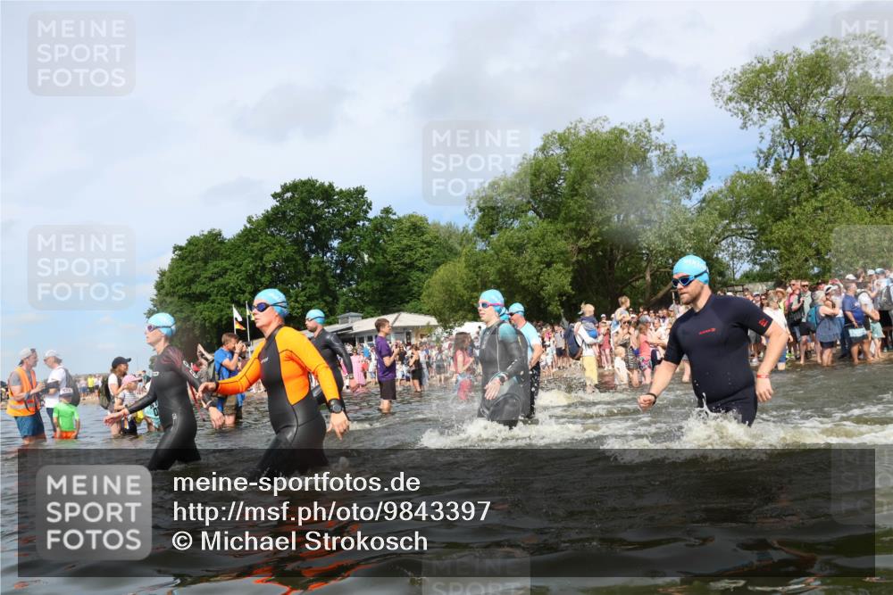 21.06.2026 - Viking Triathlon Michael Strokosch http://msf.ph/oto/9843397 21.06.2026 10:09:02 Schwimmen 40, 70, 77, 106, 139, 181, 237, 252, 344, 362, 509, 542, 631, 652 meine-sportfotos.de