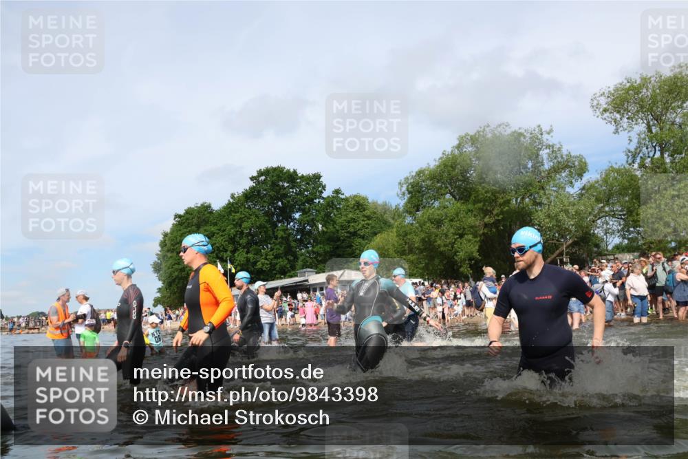 21.06.2026 - Viking Triathlon Michael Strokosch http://msf.ph/oto/9843398 21.06.2026 10:09:02 Schwimmen 40, 70, 77, 106, 139, 181, 237, 252, 344, 362, 509, 542, 631, 652 meine-sportfotos.de