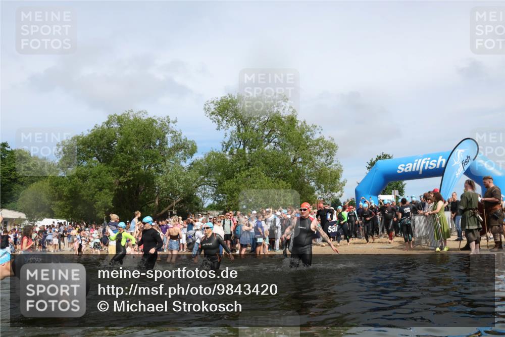 21.06.2026 - Viking Triathlon Michael Strokosch http://msf.ph/oto/9843420 21.06.2026 10:09:11 Schwimmen 70, 77, 127, 155, 347, 385, 431, 502, 504, 529, 542, 631, 639, 652, 670 meine-sportfotos.de