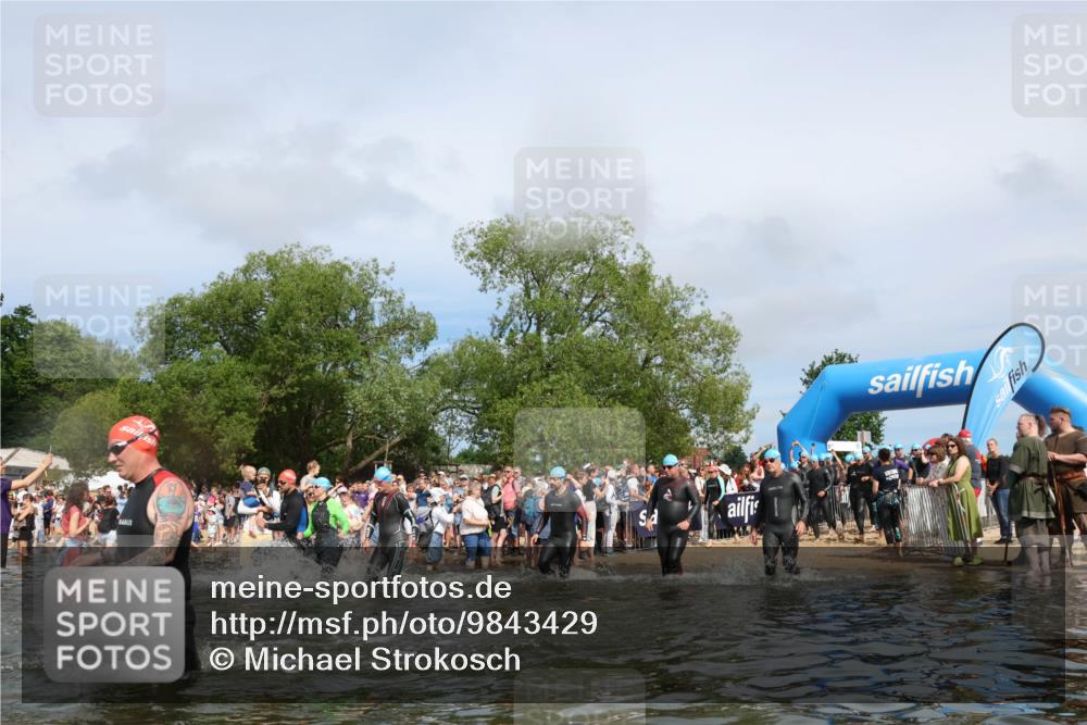 21.06.2026 - Viking Triathlon Michael Strokosch http://msf.ph/oto/9843429 21.06.2026 10:09:15 Schwimmen 127, 141, 155, 347, 385, 431, 502, 504, 529, 532, 538, 561, 639, 646, 670 meine-sportfotos.de